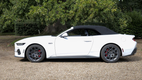 FORD MUSTANG CONVERTIBLE 5.0 V8 GT 2dr view 12